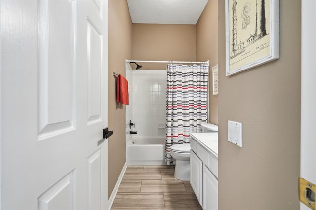 35 S Ashley Green, The Woodlands, TX 77382