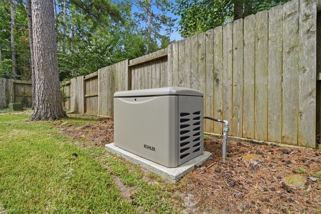 35 S Ashley Green, The Woodlands, TX 77382