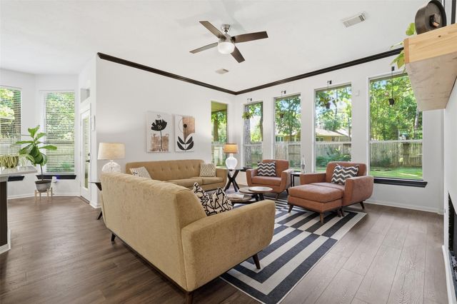 35 S Ashley Green, The Woodlands, TX 77382