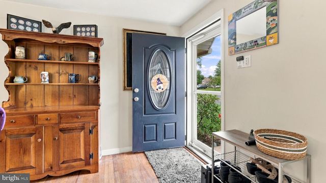 523 SHERWOOD LN, Hatboro, PA 19040
