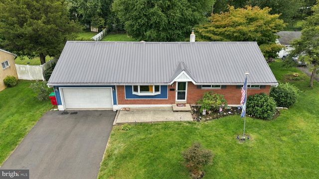 523 SHERWOOD LN, Hatboro, PA 19040