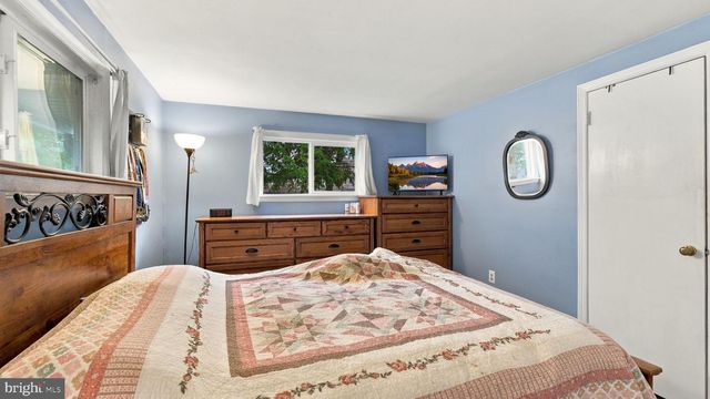 523 SHERWOOD LN, Hatboro, PA 19040