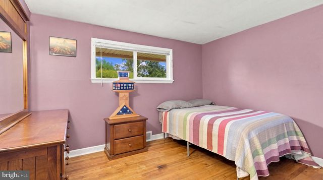 523 SHERWOOD LN, Hatboro, PA 19040