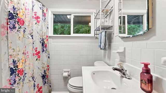 523 SHERWOOD LN, Hatboro, PA 19040