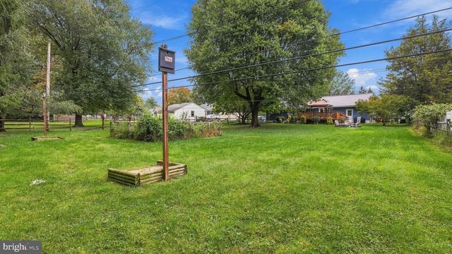 523 SHERWOOD LN, Hatboro, PA 19040