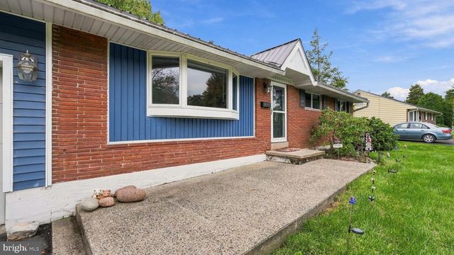 523 SHERWOOD LN, Hatboro, PA 19040