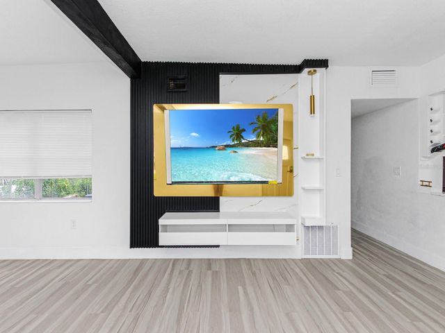 4201 PARK LAKE STREET, Orlando, FL 32803