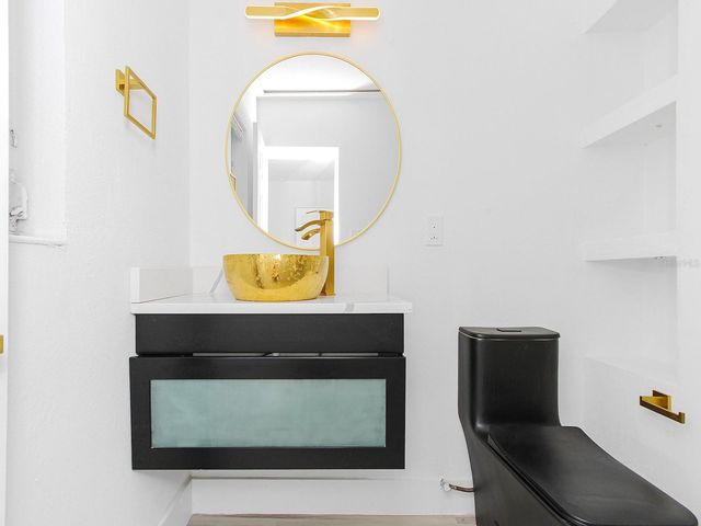 4201 PARK LAKE STREET, Orlando, FL 32803