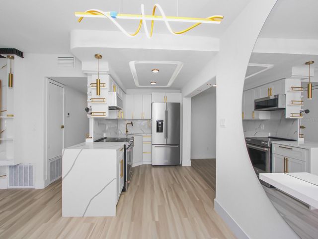 4201 PARK LAKE STREET, Orlando, FL 32803