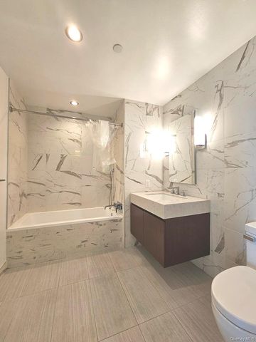 138-35 39th Avenue 12L, Flushing, NY 11354