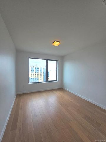 138-35 39th Avenue 12L, Flushing, NY 11354