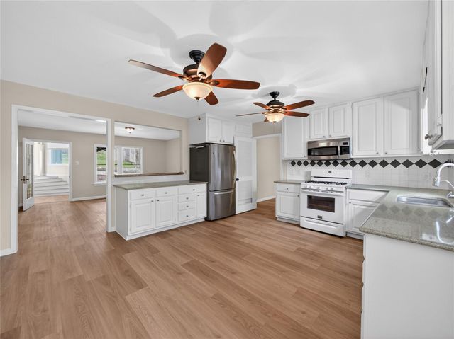 210 Harvard ST, San Marcos, TX 78666