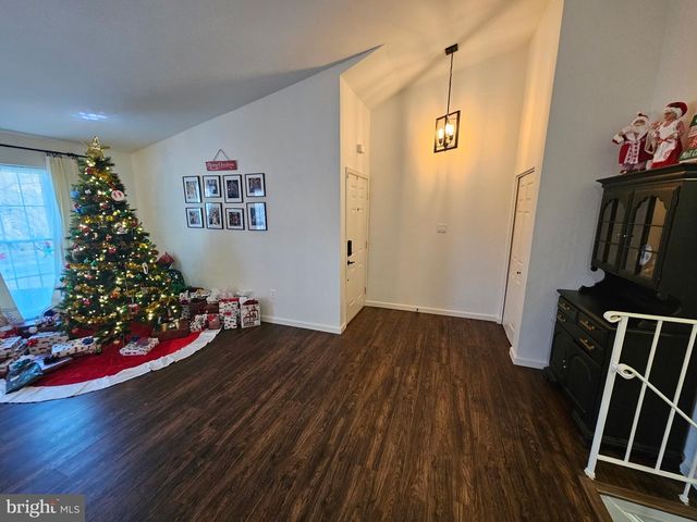 5909 WOOD SORRELS CT, Burke, VA 22015