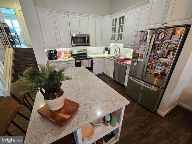 5909 WOOD SORRELS CT, Burke, VA 22015