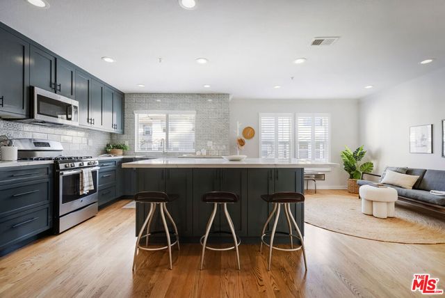 7609 Hannum Avenue, Culver City, CA 90230