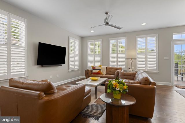 6 WESTHAMPTON DR, Wilmington, DE 19808