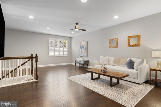 6 WESTHAMPTON DR, Wilmington, DE 19808