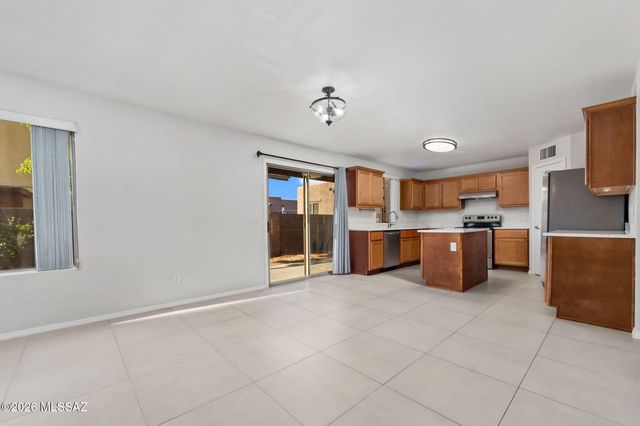 2975 N Cardell Circle, Tucson, AZ 85712