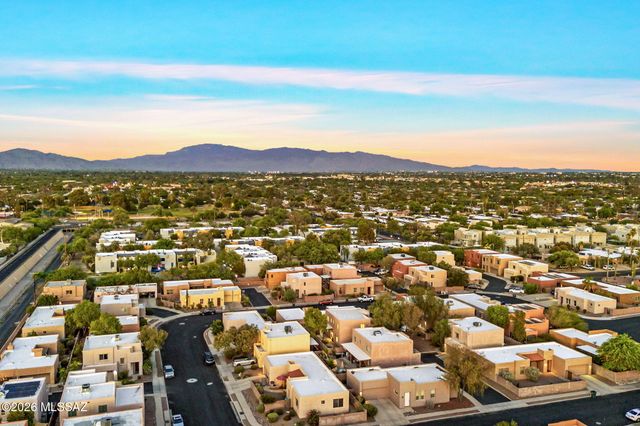 2975 N Cardell Circle, Tucson, AZ 85712