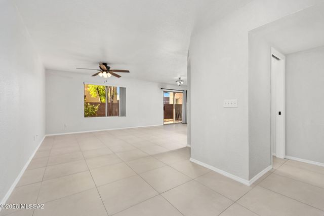 2975 N Cardell Circle, Tucson, AZ 85712