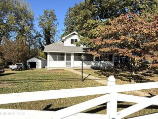 1828 Wilkinson Pike, Maryville, TN 37803