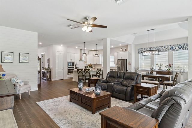 17286 HICKORY WIND DRIVE, Clermont, FL 34711