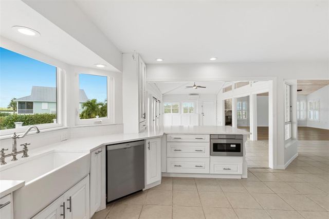 13065 VIA AURELIA, Placida, FL 33946