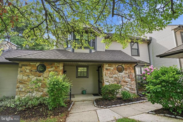 242 SASSAFRAS CT, Warrington, PA 18976