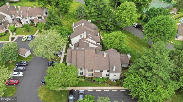 242 SASSAFRAS CT, Warrington, PA 18976