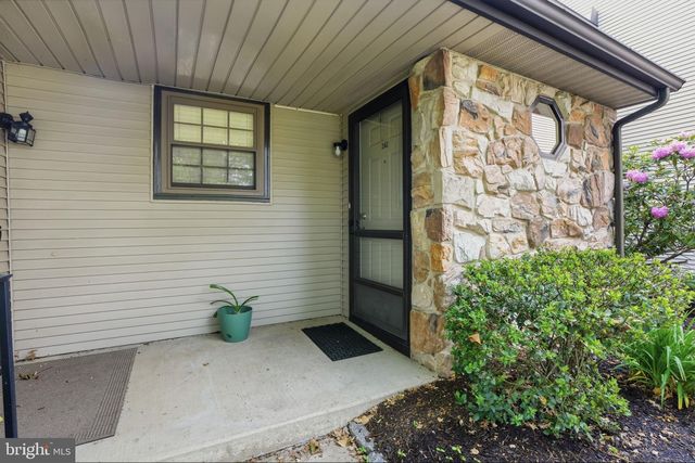 242 SASSAFRAS CT, Warrington, PA 18976