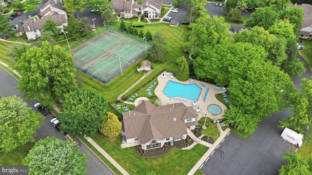 242 SASSAFRAS CT, Warrington, PA 18976