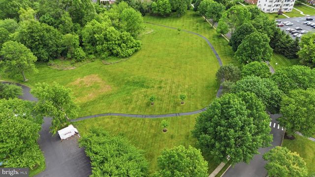 242 SASSAFRAS CT, Warrington, PA 18976