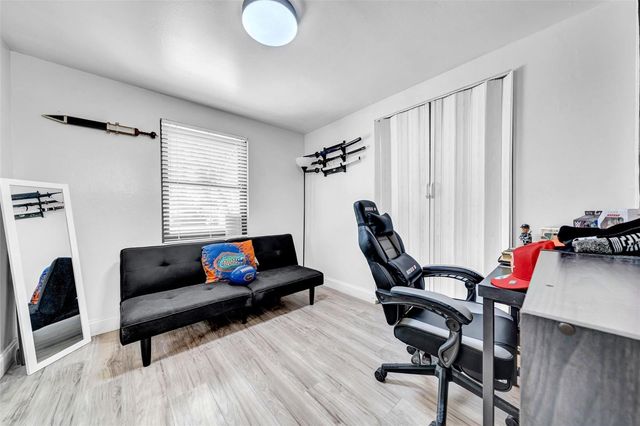 8115 N OLA AVENUE, Tampa, FL 33604