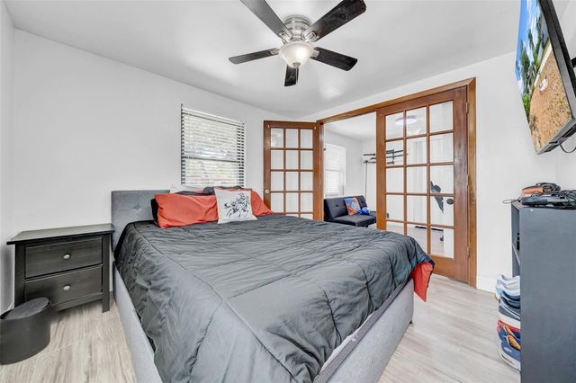 8115 N OLA AVENUE, Tampa, FL 33604