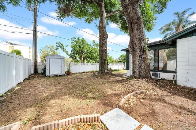 8115 N OLA AVENUE, Tampa, FL 33604