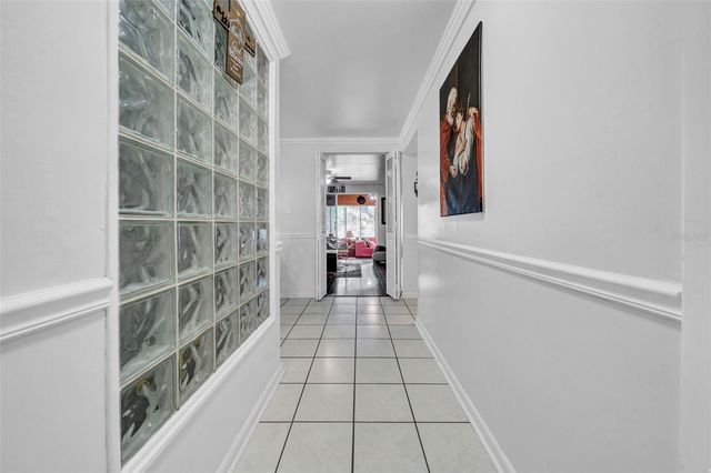 8115 N OLA AVENUE, Tampa, FL 33604