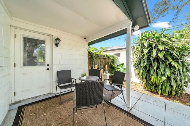 8115 N OLA AVENUE, Tampa, FL 33604