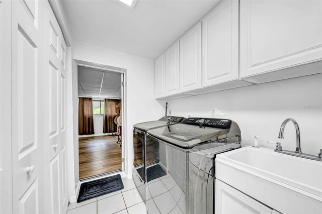 8115 N OLA AVENUE, Tampa, FL 33604