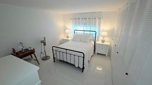 2568 Dudley Drive E G, West Palm Beach, FL 33415