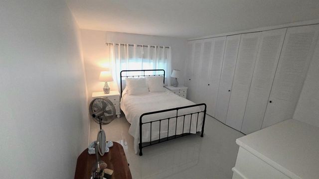 2568 Dudley Drive E G, West Palm Beach, FL 33415