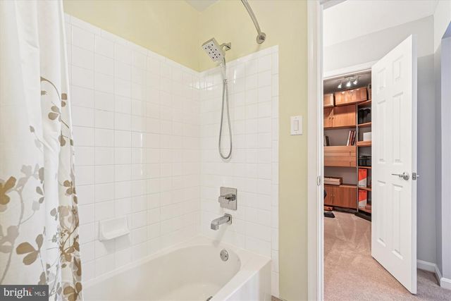 422 CHESTNUT HILL ST, Gaithersburg, MD 20878