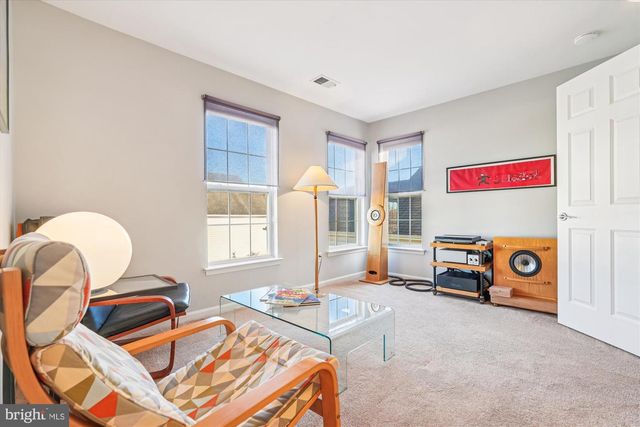 422 CHESTNUT HILL ST, Gaithersburg, MD 20878