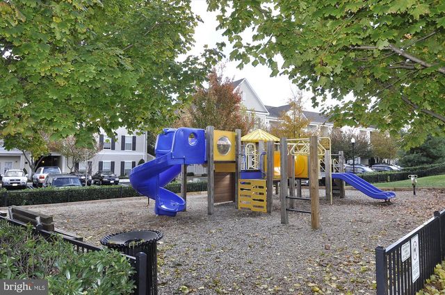 422 CHESTNUT HILL ST, Gaithersburg, MD 20878