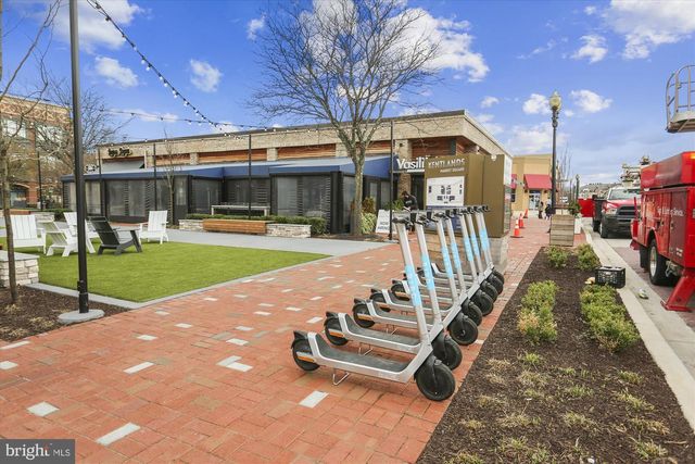 422 CHESTNUT HILL ST, Gaithersburg, MD 20878