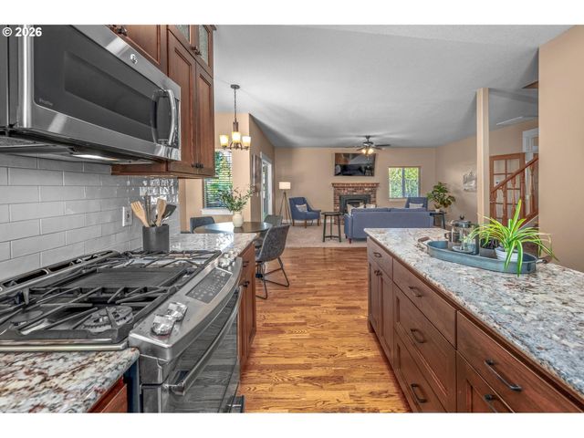 7733 Sw 174TH Pl, Beaverton, OR 97007