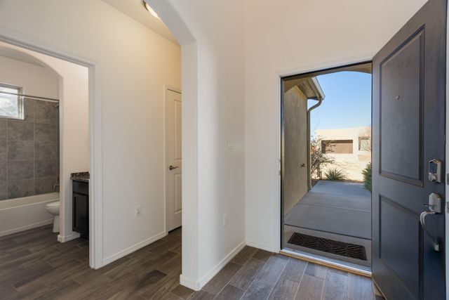 6440 Picardia Place NW, Albuquerque, NM 87120