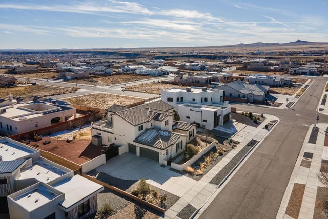 6440 Picardia Place NW, Albuquerque, NM 87120