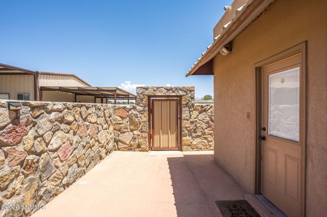 3290 Doc Bar Court, Las Cruces, NM 88007