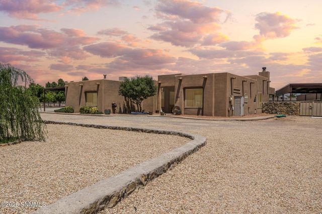3290 Doc Bar Court, Las Cruces, NM 88007