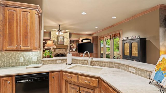 3708 Hunters Creek Road, Edmond, OK 73003